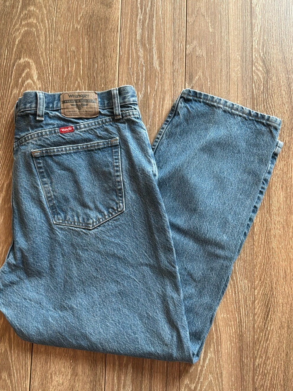 Wrangler Men’s Straight leg Jeans Sz 42 x 28